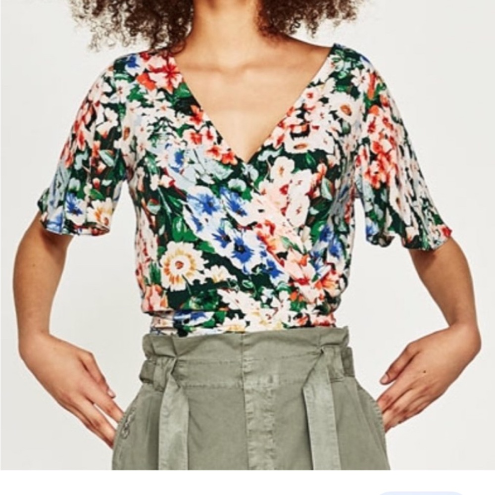 Zara Vintage-Style Floral Tie Front V-Neck Flutter Sleeve Blouse Top Size M